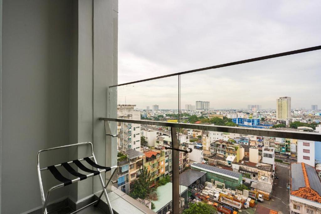 Apartment Lusso - D1mension & Zenity Residence, Sg's Heart *